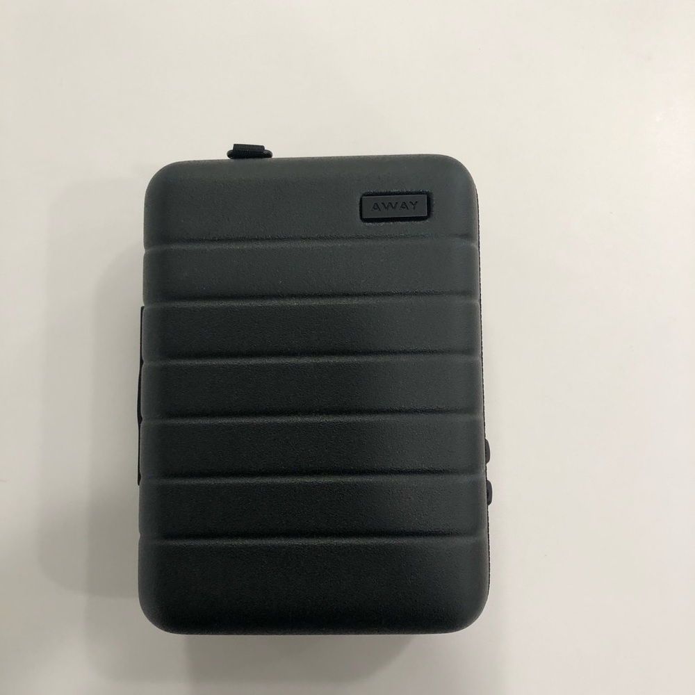 Away Mini Black